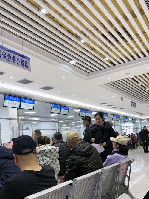福康医生套取别人的医保卡里面的钱应该向哪个部门举报呢？手把手教你正确维权渠道